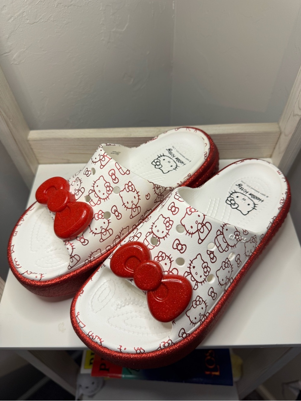 Hello Kitty Red and White Character Slide Sandals - Picture 3 of 4
